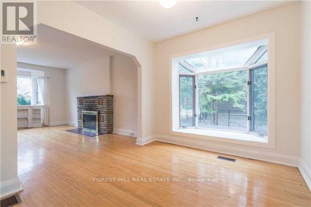 90 Arnold Avenue, Vaughan (Crestwood-Springfarm-Yorkhill), Ontario  L4J 1B5 - Photo 5 - N12395078