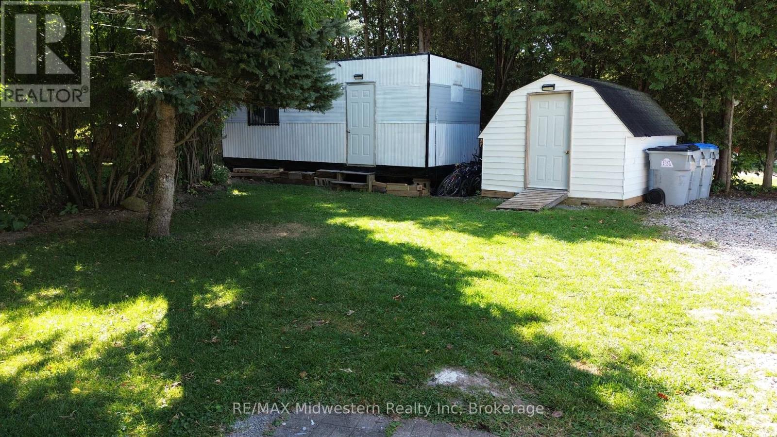 15 - 450 Tremaine Avenue E, North Perth, Ontario  N4W 3G9 - Photo 18 - X12395161