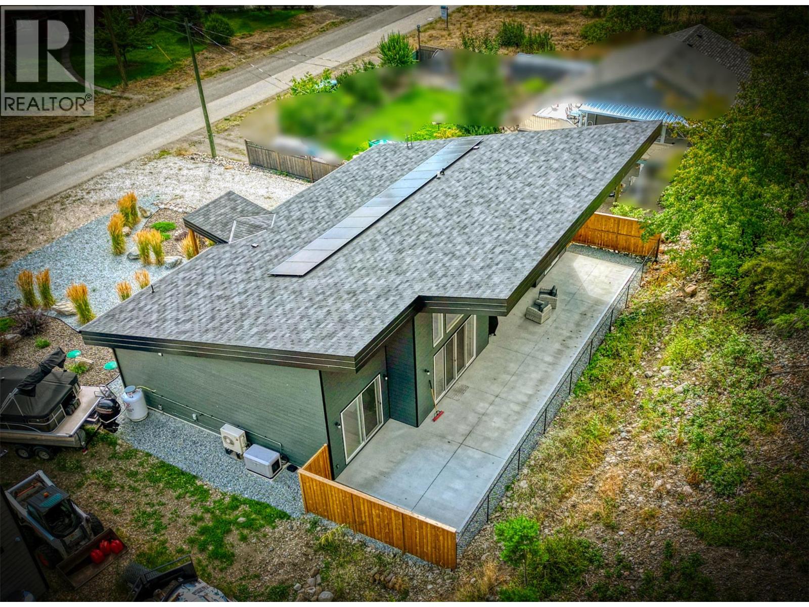 7250 Fintry Delta Road, Fintry, British Columbia  V1Z 3V1 - Photo 2 - 10362454
