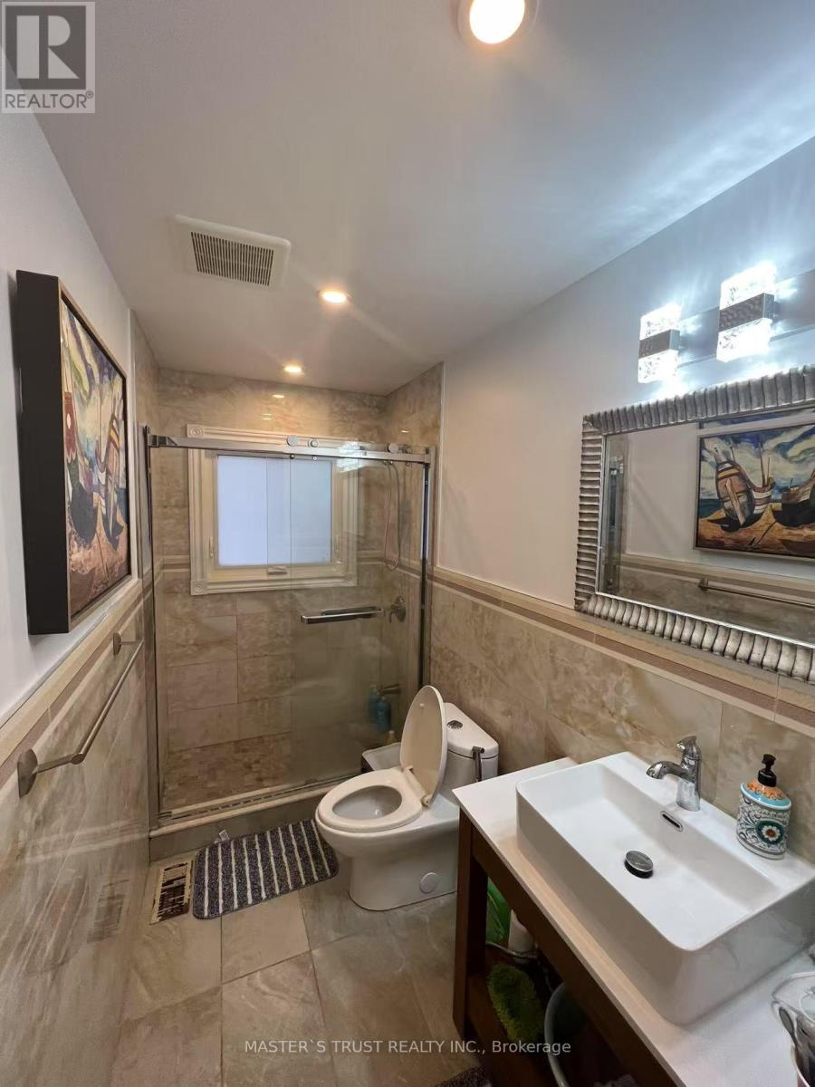 31 Wyvern Road, Toronto, Ontario  M2K 2K3 - Photo 20 - C12369424