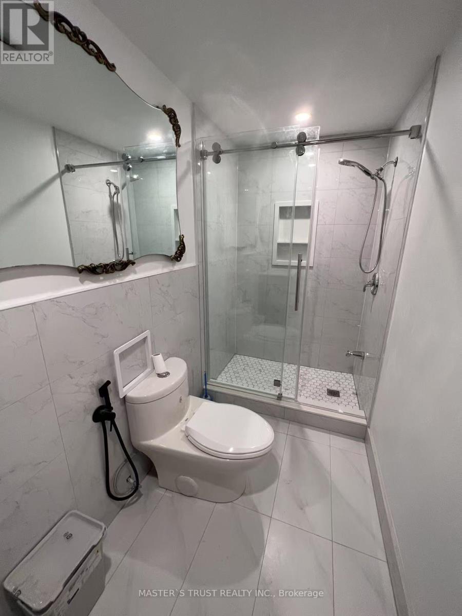 31 Wyvern Road, Toronto, Ontario  M2K 2K3 - Photo 24 - C12369424