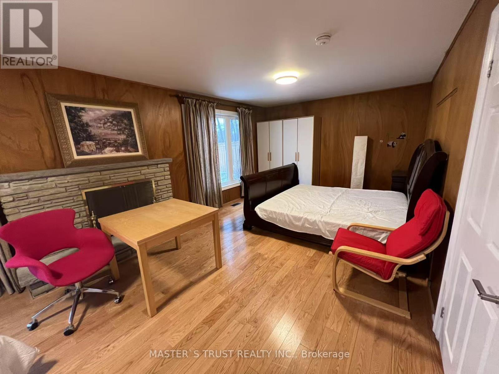 31 Wyvern Road, Toronto, Ontario  M2K 2K3 - Photo 9 - C12369424