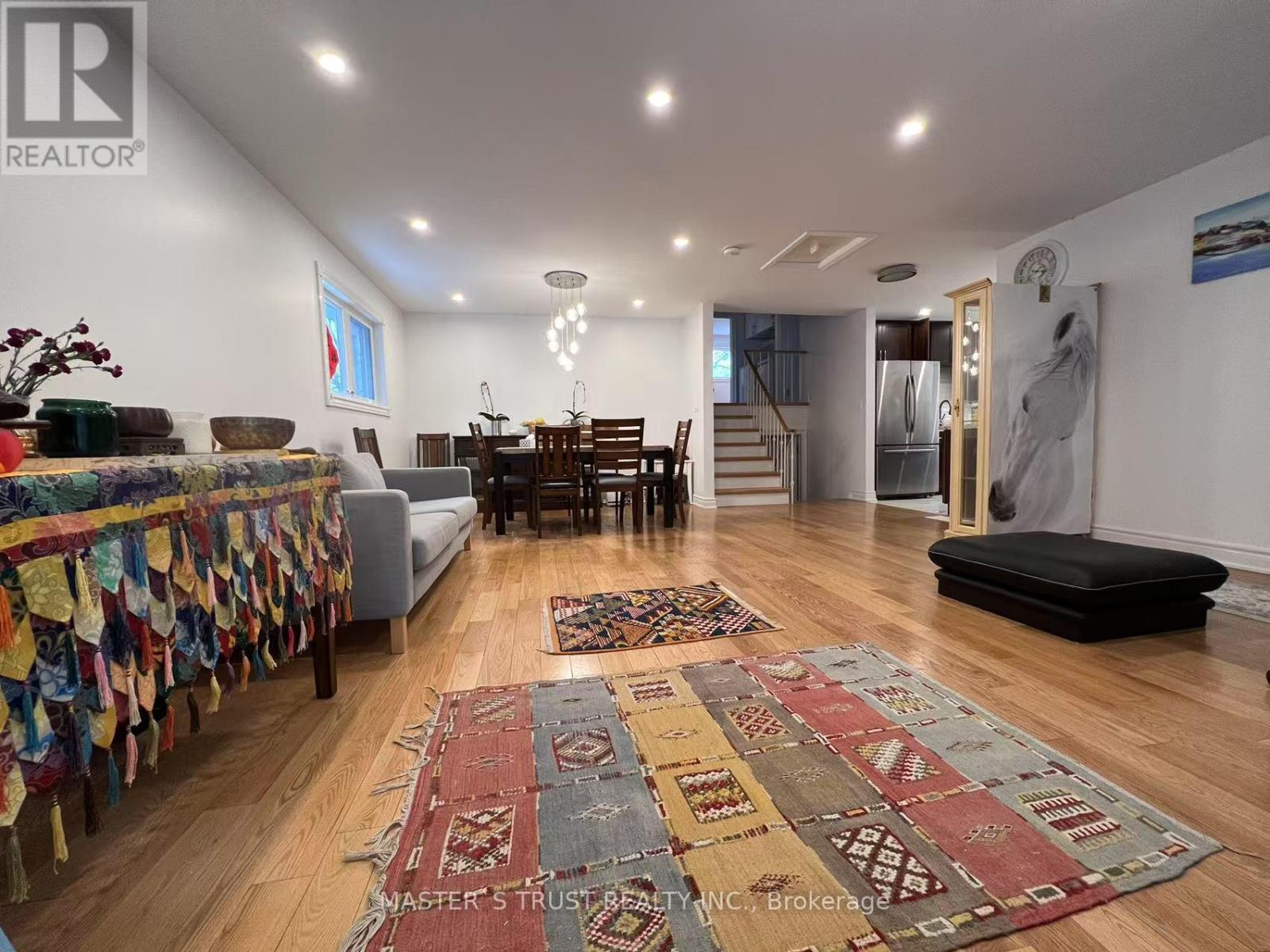 31 Wyvern Road, Toronto, Ontario  M2K 2K3 - Photo 3 - C12369424