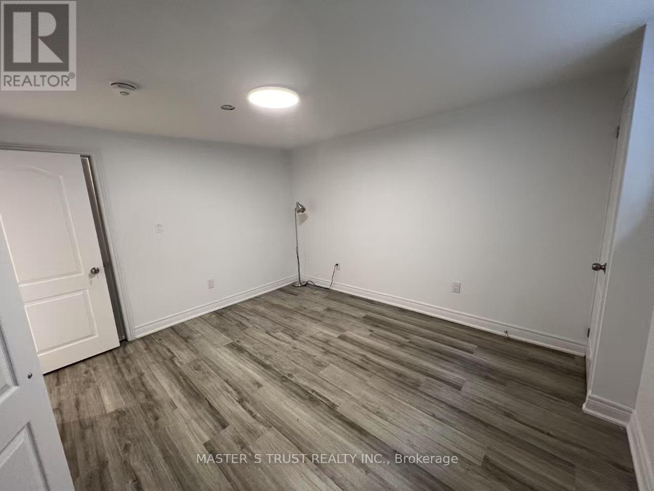 31 Wyvern Road, Toronto, Ontario  M2K 2K3 - Photo 16 - C12369424
