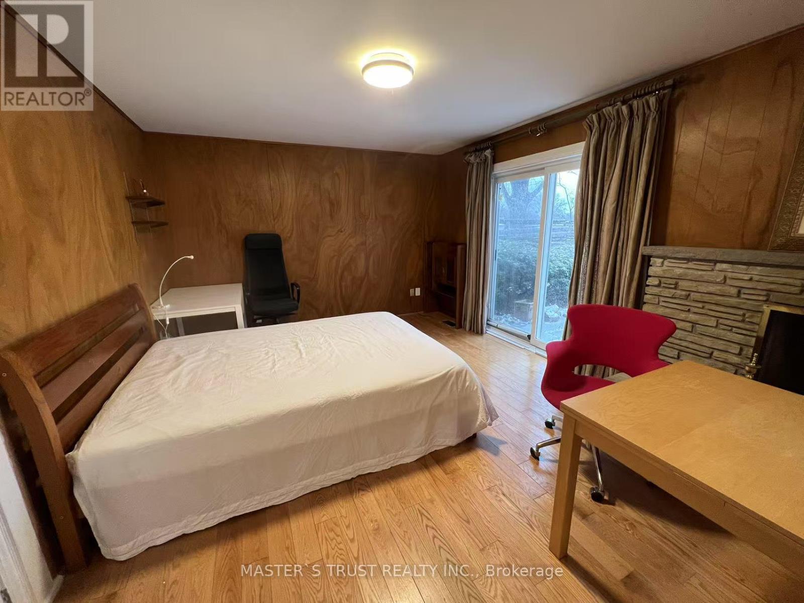 31 Wyvern Road, Toronto, Ontario  M2K 2K3 - Photo 10 - C12369424