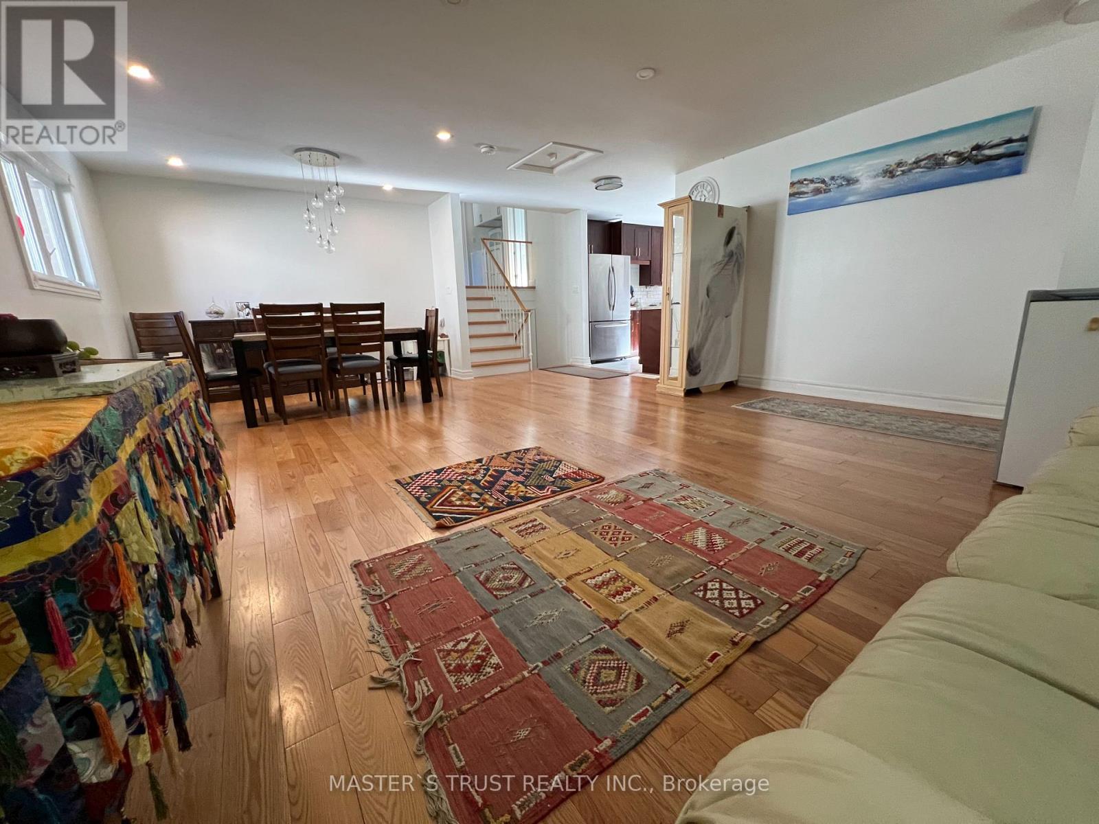 31 Wyvern Road, Toronto, Ontario  M2K 2K3 - Photo 4 - C12369424