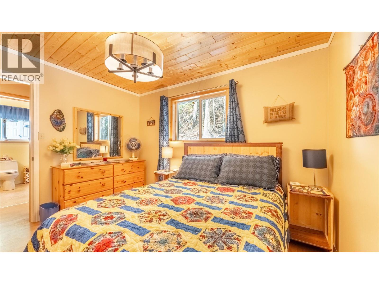12806 3a Highway, Boswell, British Columbia  V0B 1A0 - Photo 17 - 10362259