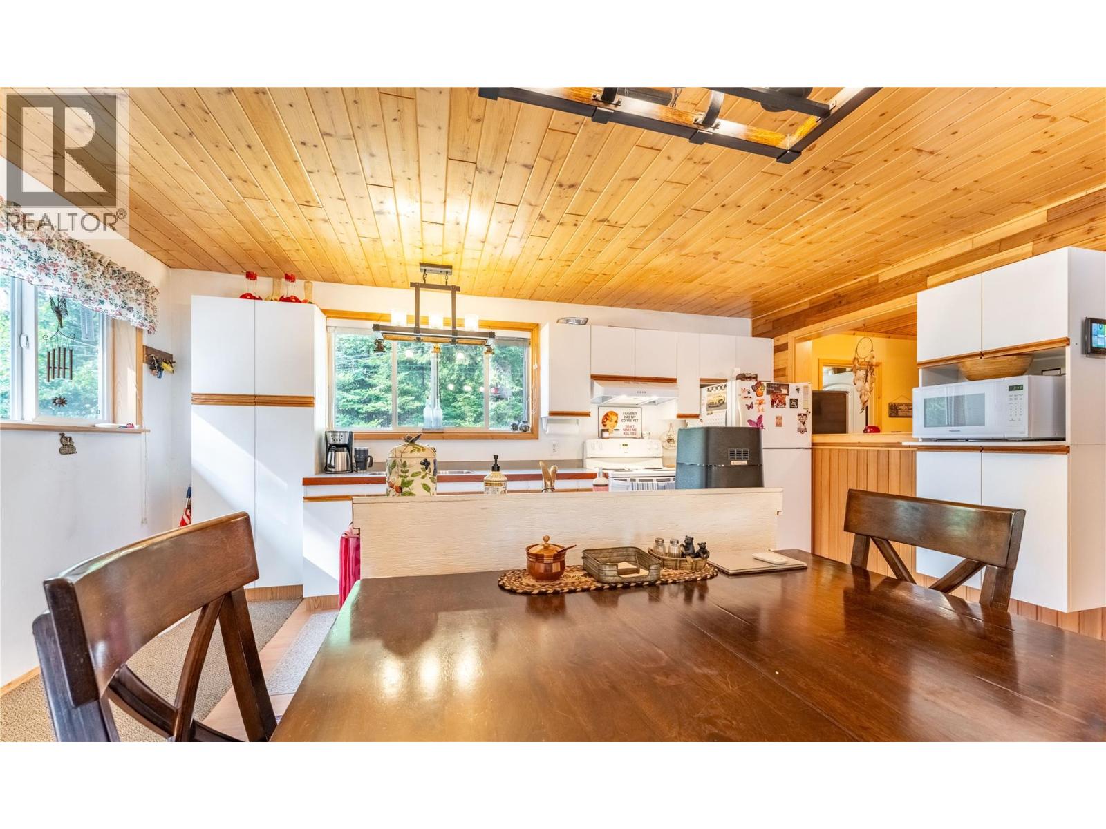 12806 3a Highway, Boswell, British Columbia  V0B 1A0 - Photo 10 - 10362259