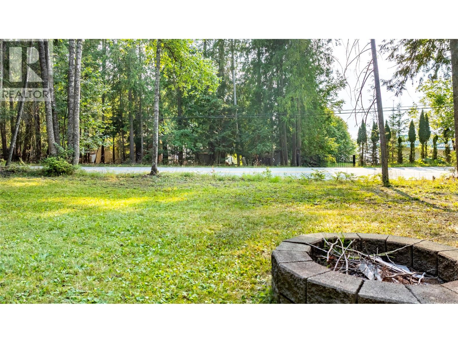 12806 3a Highway, Boswell, British Columbia  V0B 1A0 - Photo 35 - 10362259