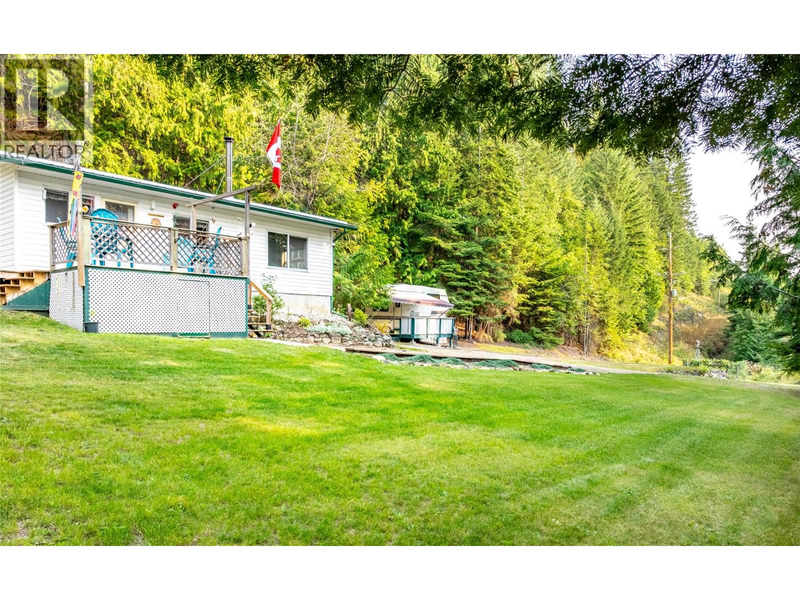 12806 3a Highway, Boswell, British Columbia  V0B 1A0 - Photo 36 - 10362259