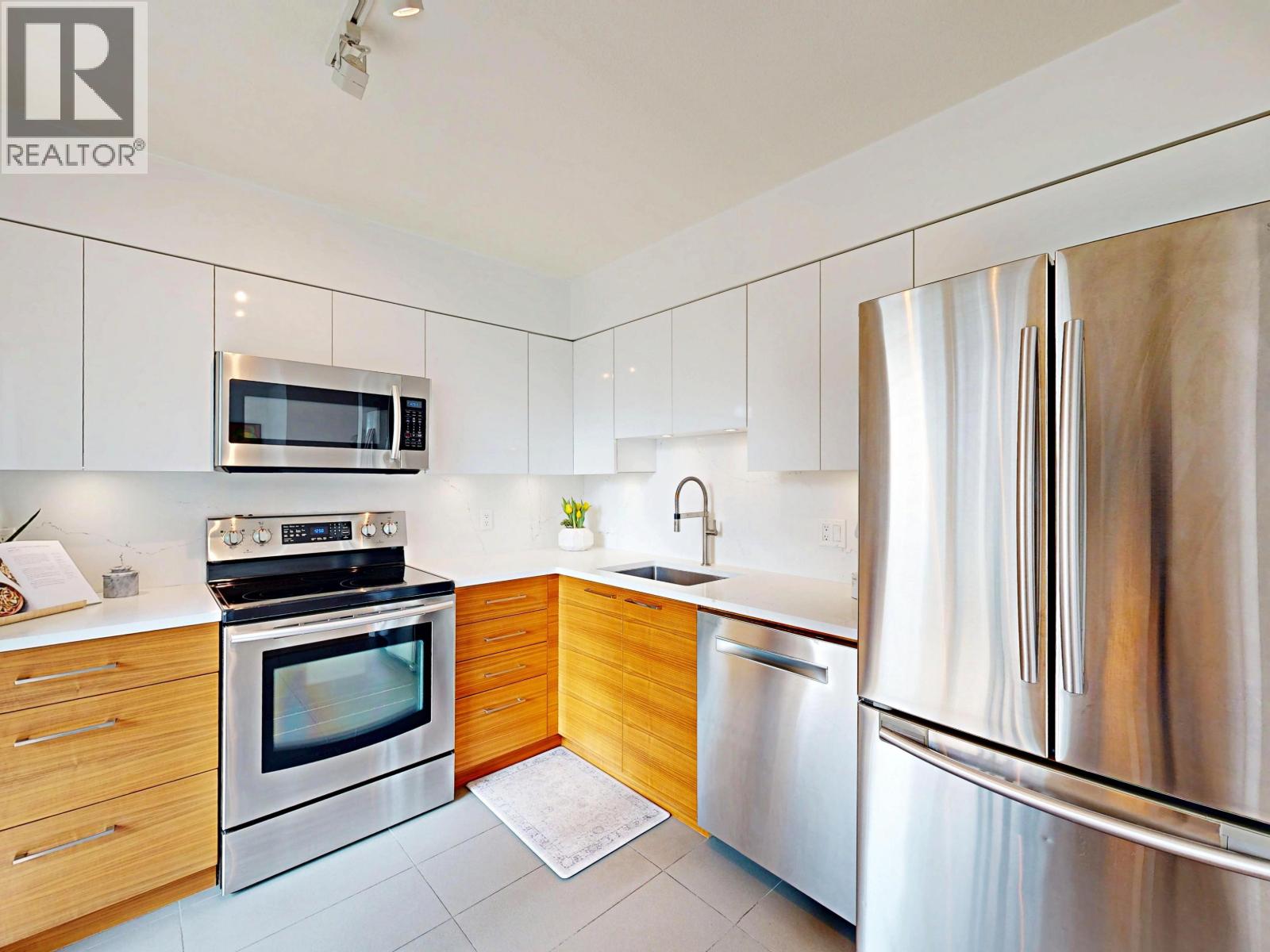 603 1555 Eastern Avenue, North Vancouver, British Columbia  V7L 3G2 - Photo 7 - R3046225