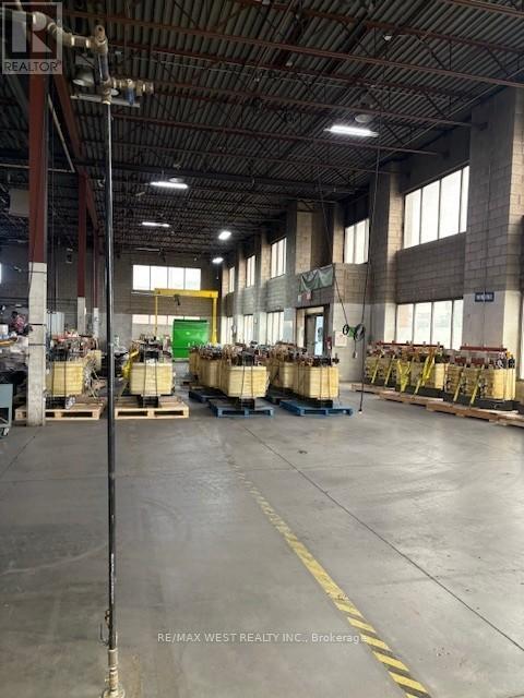 10 Devon Road, Brampton, Ontario  L6T 5B5 - Photo 10 - W12393942