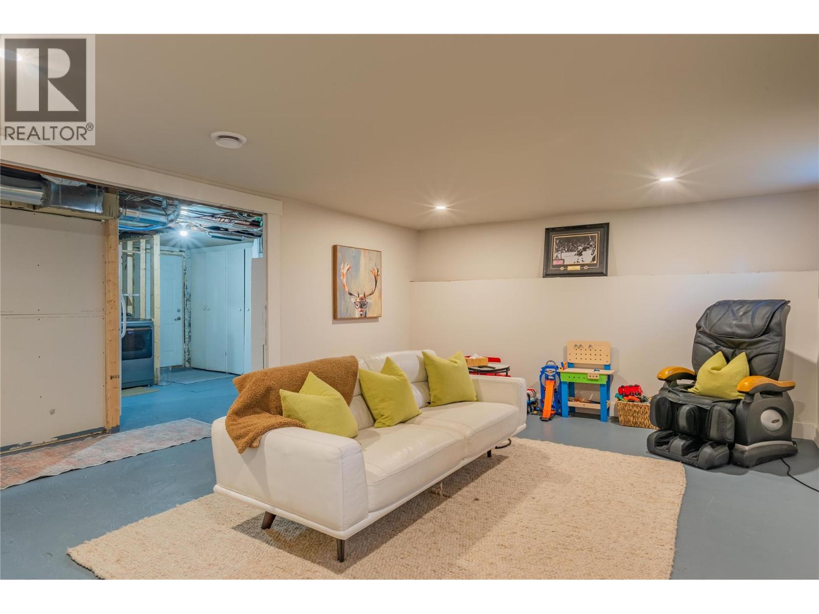 300 Kootenay Avenue, Trail, British Columbia  V1R 1H5 - Photo 46 - 10362483
