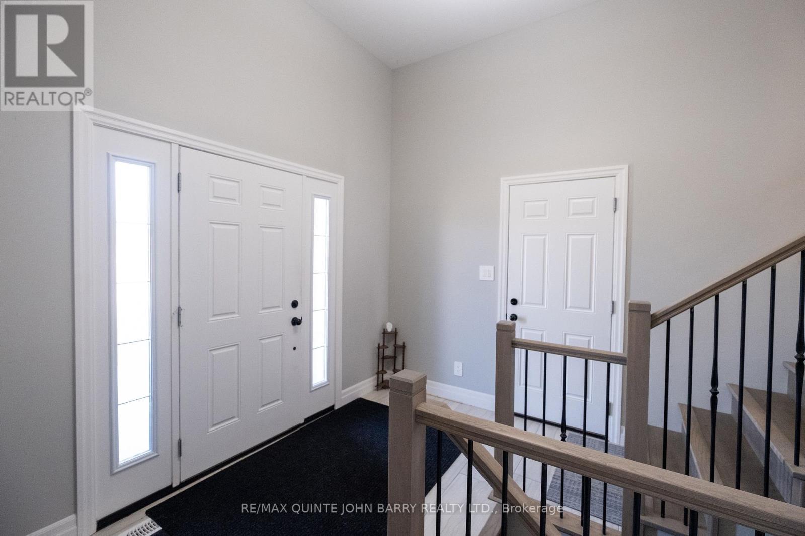 43 Cedar Park Crescent, Quinte West, Ontario  K8V 0J1 - Photo 7 - X12395150