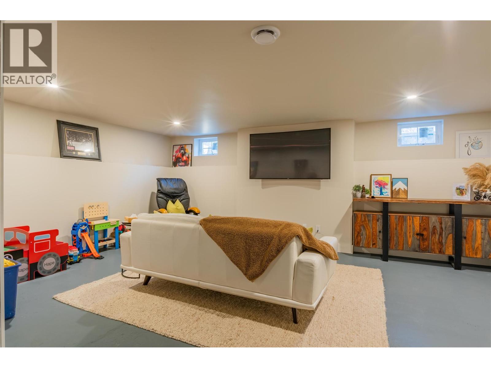 300 Kootenay Avenue, Trail, British Columbia  V1R 1H5 - Photo 45 - 10362483