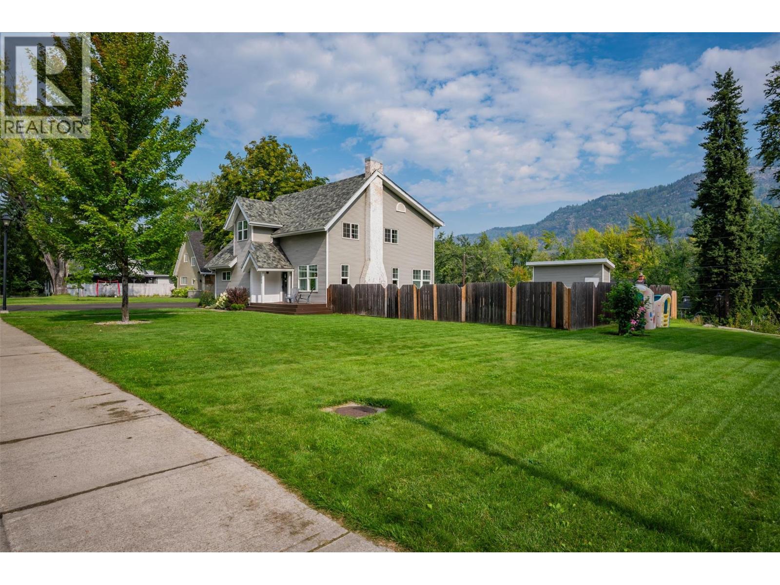 300 Kootenay Avenue, Trail, British Columbia  V1R 1H5 - Photo 55 - 10362483