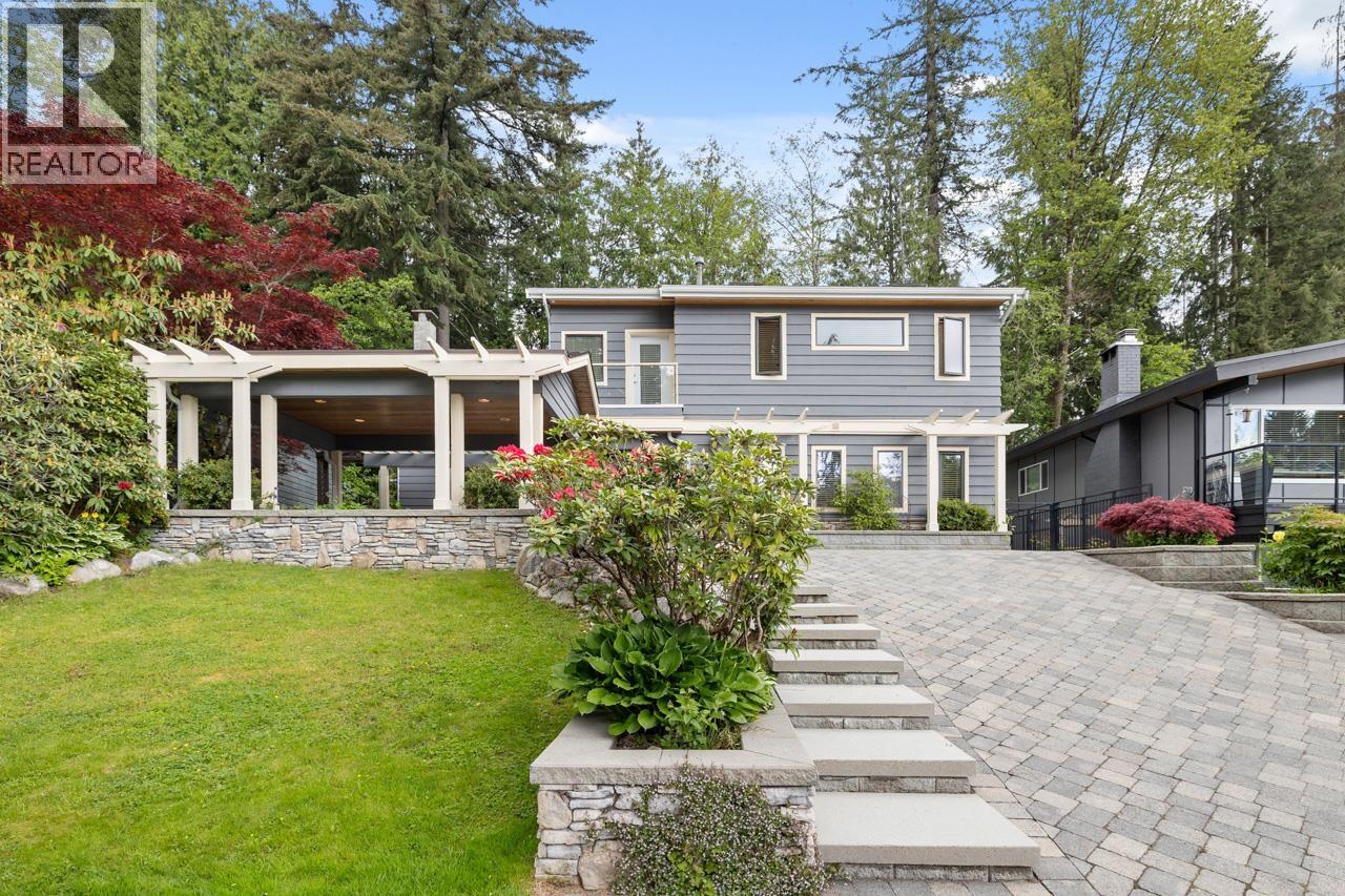 3690 RUTHERFORD CRESCENT, North Vancouver, British Columbia