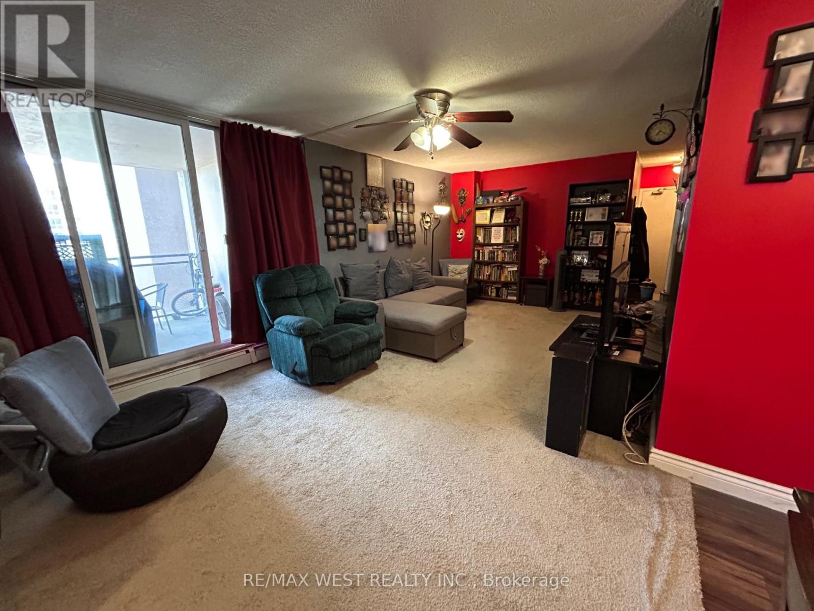 703 - 975 Warwick Court, Burlington, Ontario  L7T 3Z7 - Photo 8 - W12394980