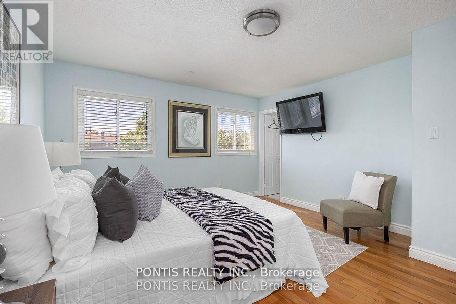 438 Aberfoyle Court, Mississauga (Hurontario), Ontario  L4Z 2J6 - Photo 20 - W12395018