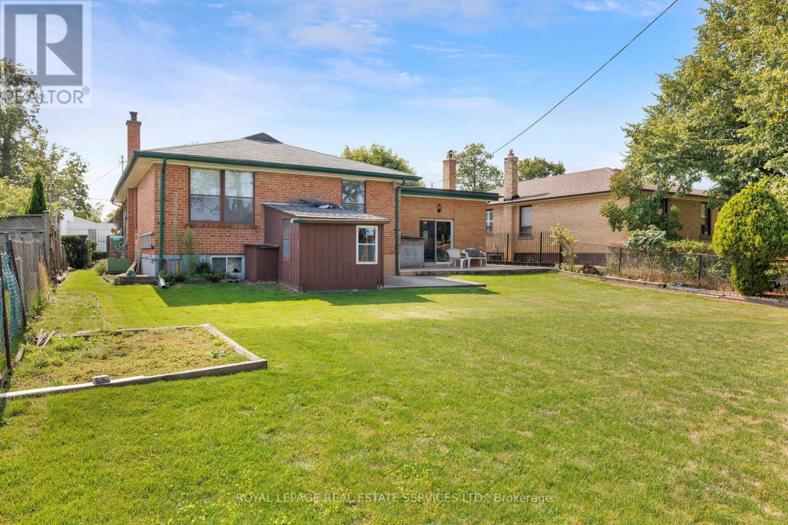 339 Woodale Avenue, Oakville (Wo West), Ontario  L6K 2N8 - Photo 41 - W12395095