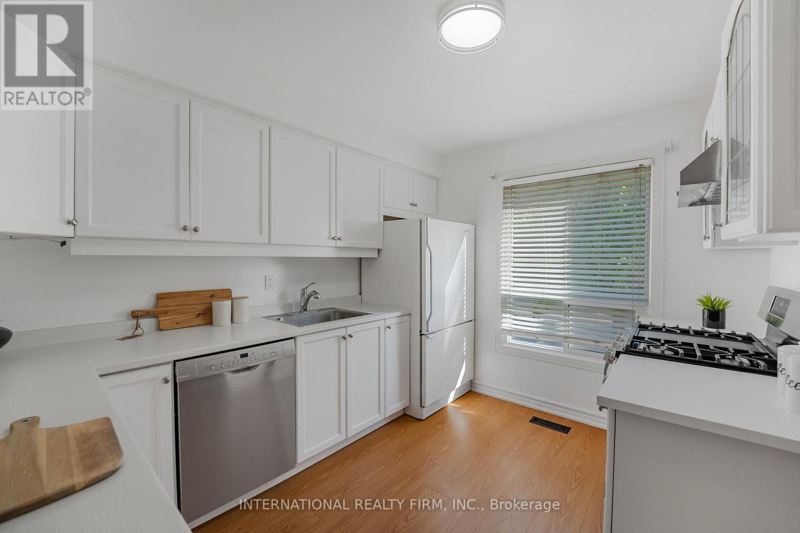 14 - 900 Dundas St Street W, Mississauga (Erindale), Ontario  L5C 3B3 - Photo 15 - W12395098