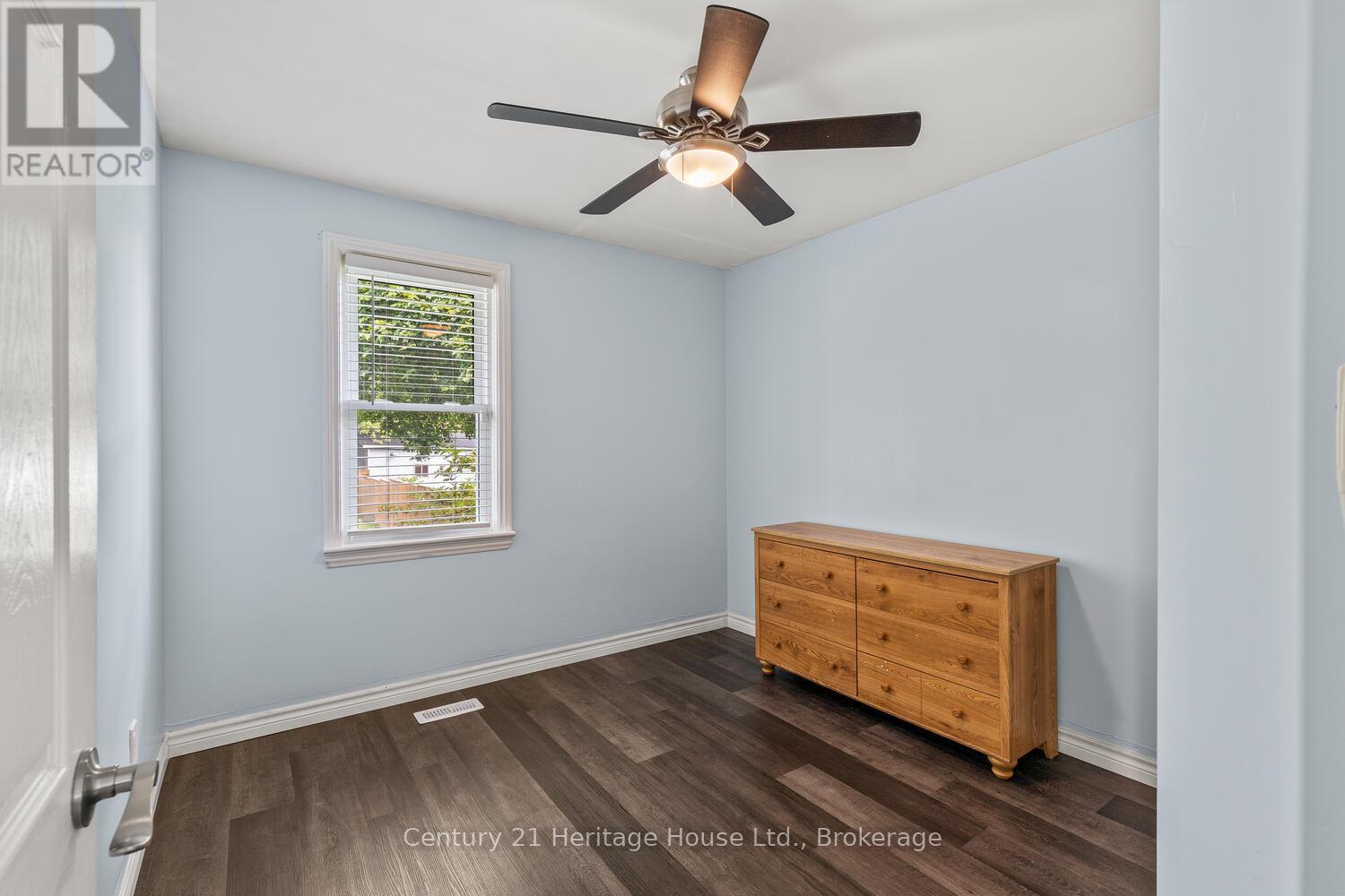 1842 Churchill Avenue, London East, Ontario  N5W 2L5 - Photo 21 - X12375579