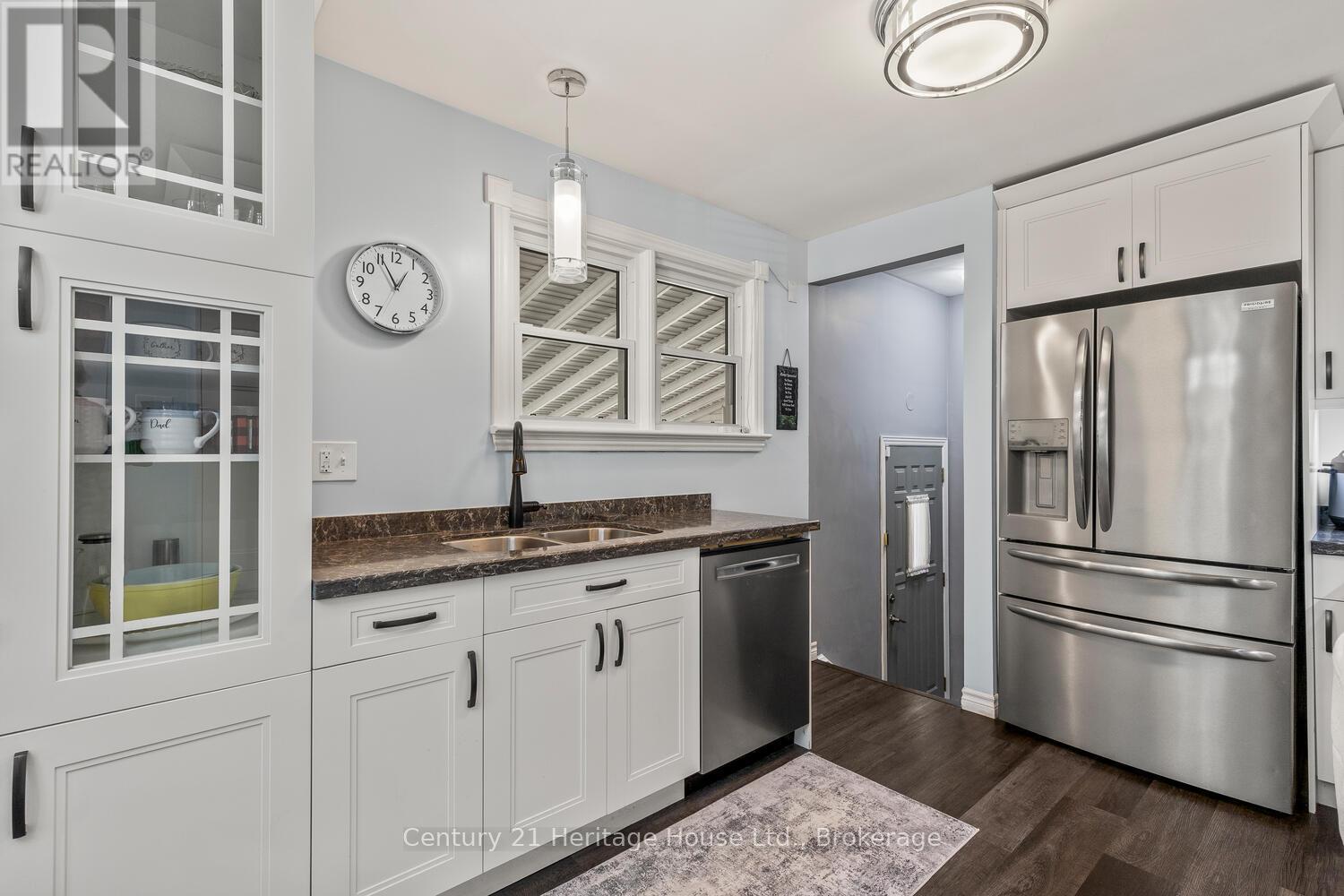 1842 Churchill Avenue, London East, Ontario  N5W 2L5 - Photo 10 - X12375579