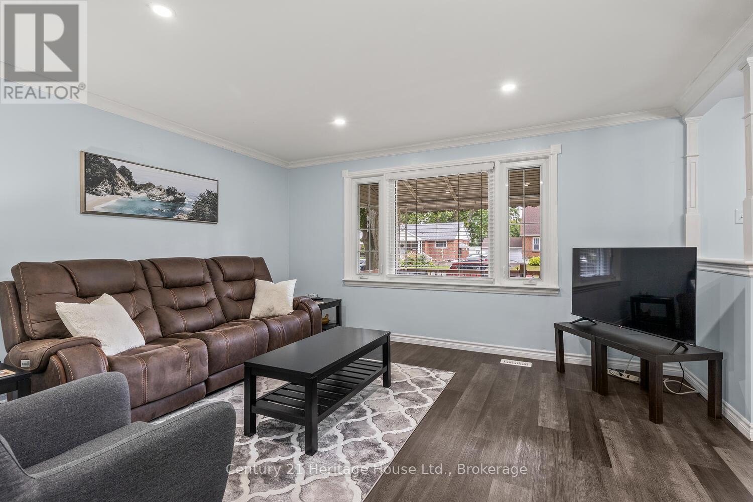 1842 Churchill Avenue, London East, Ontario  N5W 2L5 - Photo 15 - X12375579