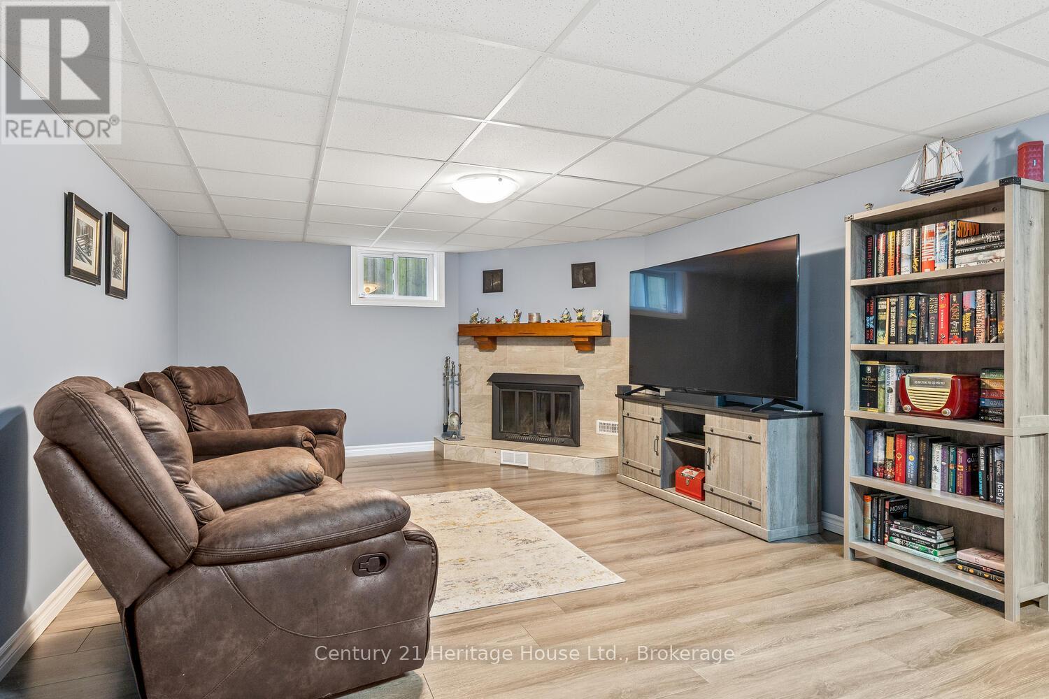 1842 Churchill Avenue, London East, Ontario  N5W 2L5 - Photo 28 - X12375579