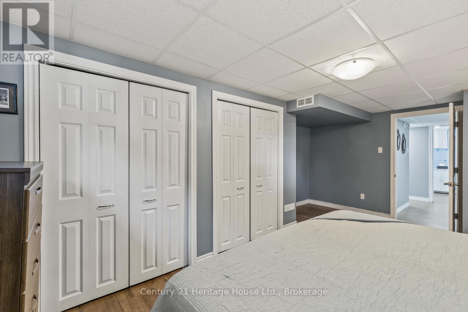 1842 Churchill Avenue, London East, Ontario  N5W 2L5 - Photo 34 - X12375579