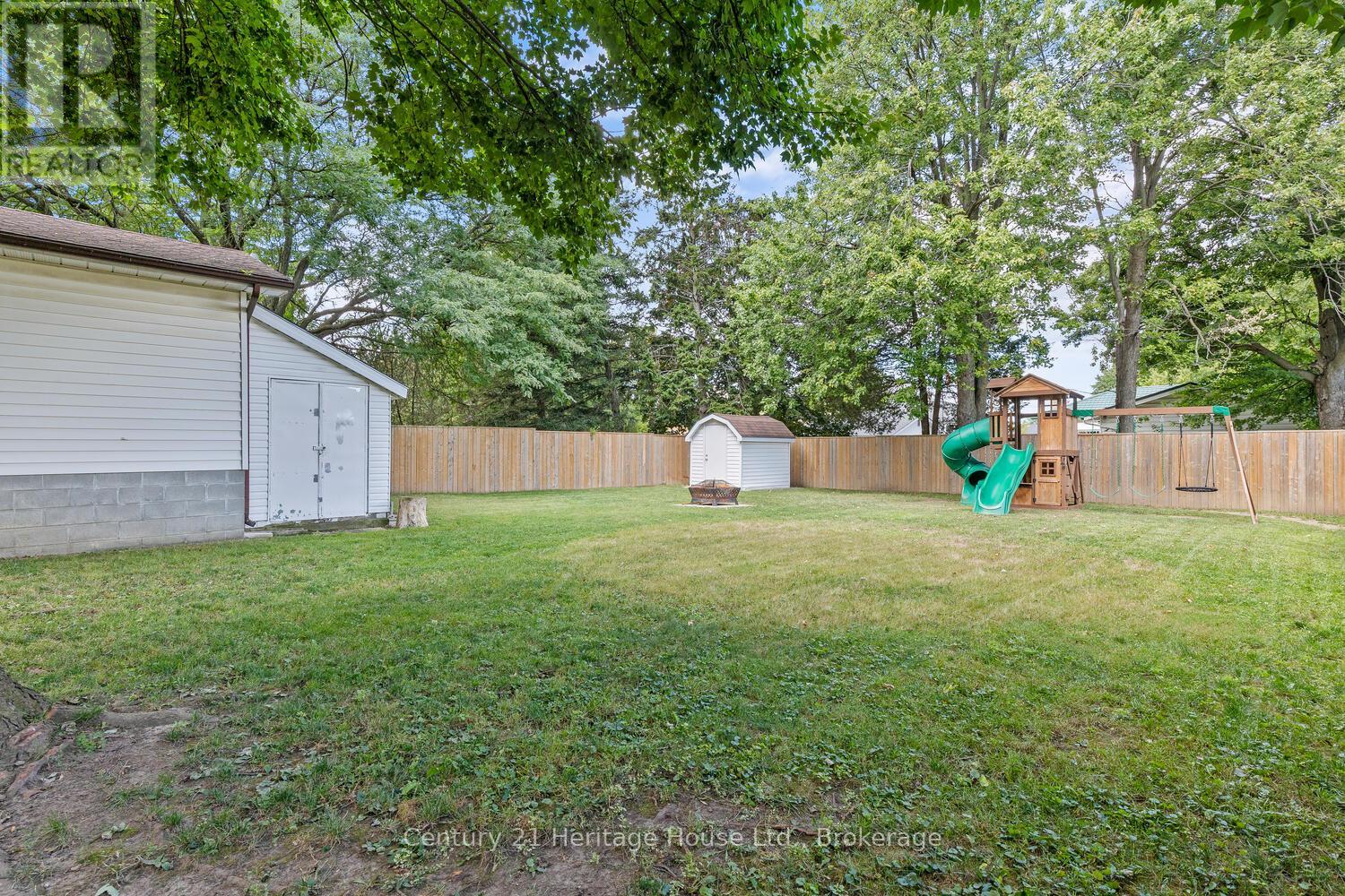 1842 Churchill Avenue, London East, Ontario  N5W 2L5 - Photo 40 - X12375579
