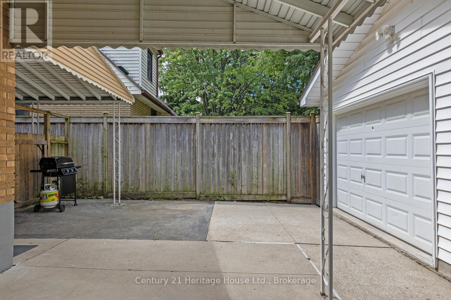1842 Churchill Avenue, London East, Ontario  N5W 2L5 - Photo 35 - X12375579