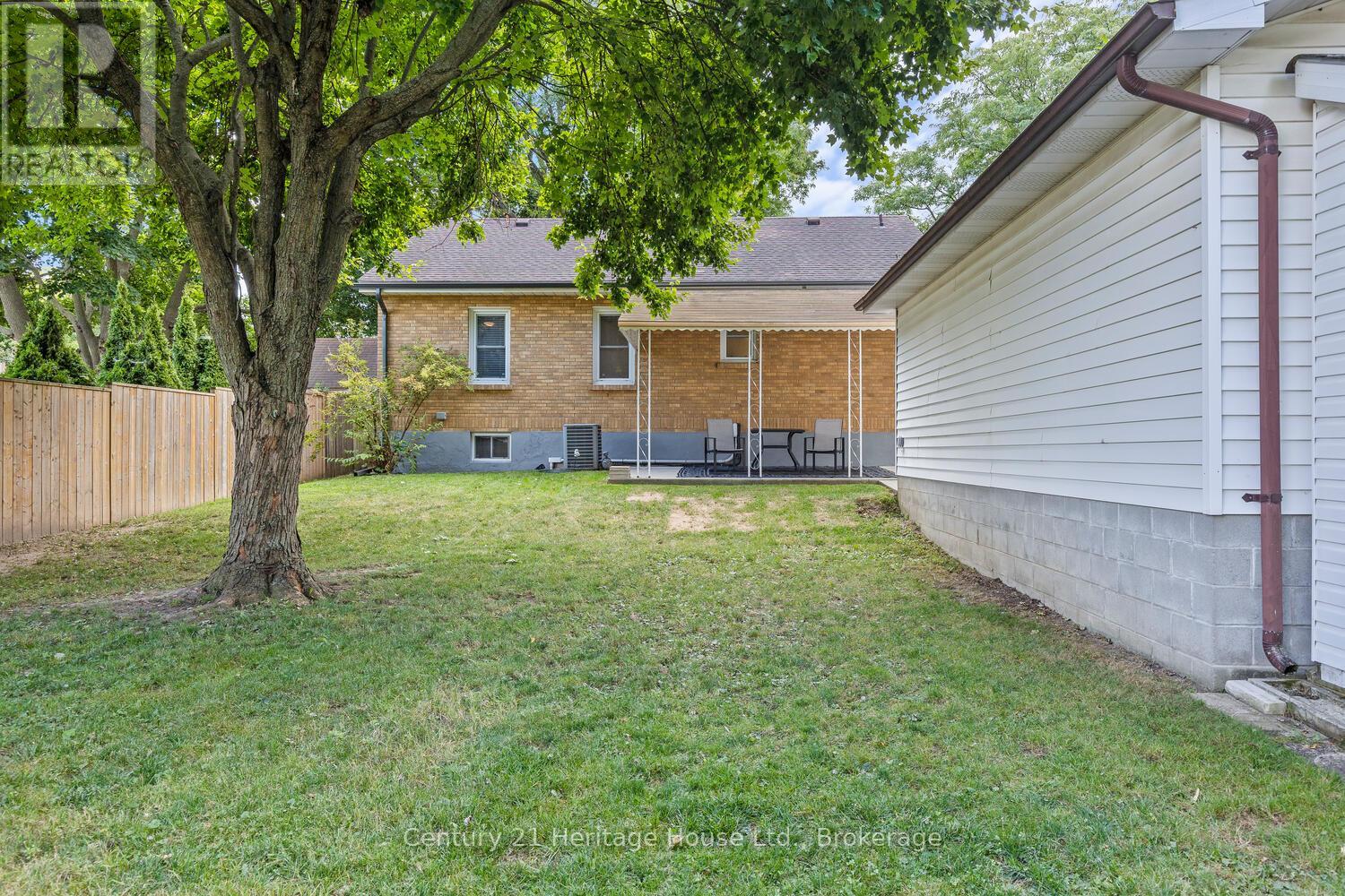 1842 Churchill Avenue, London East, Ontario  N5W 2L5 - Photo 42 - X12375579