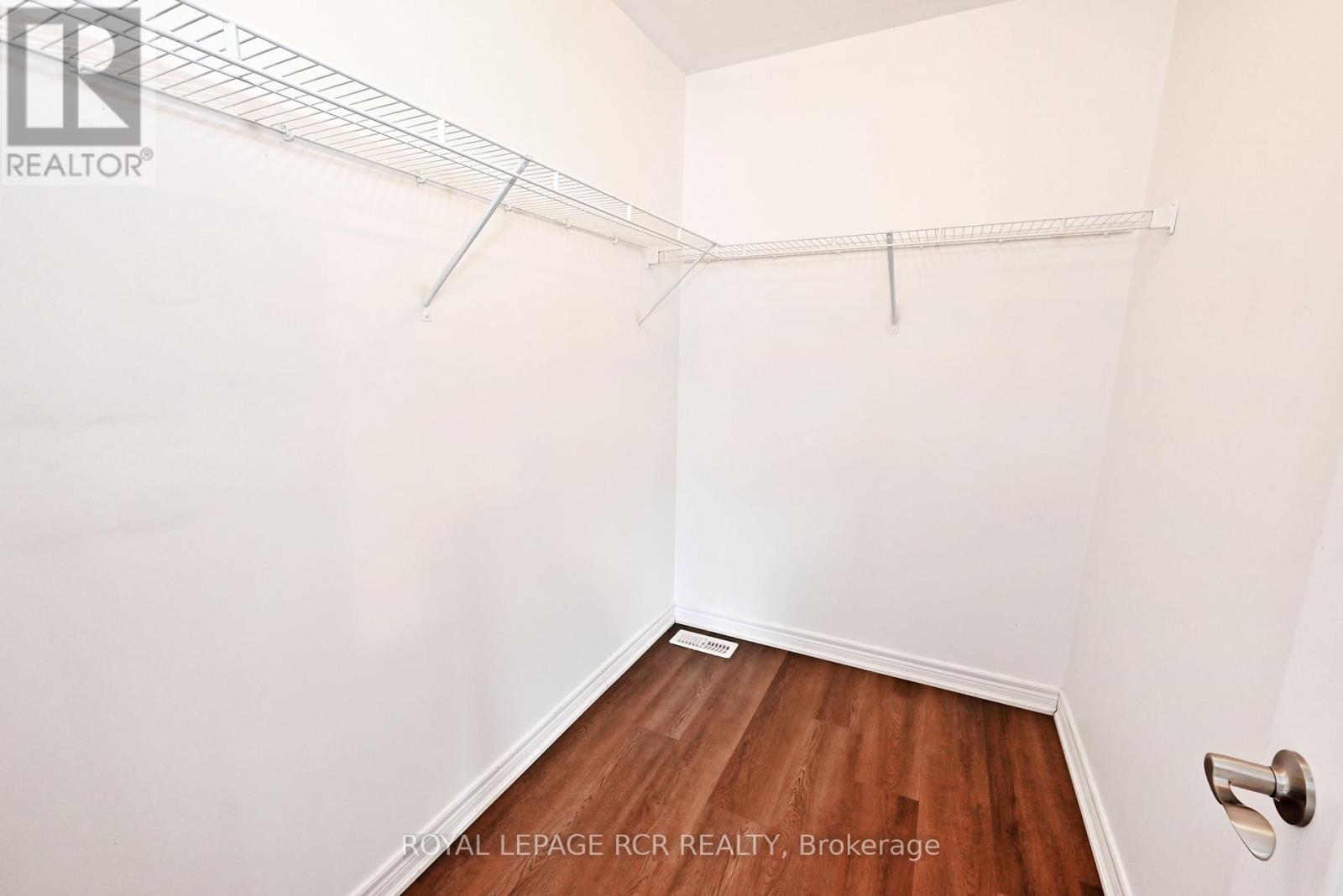 19 Knotty Pine Avenue, Cambridge, Ontario  N3H 5L5 - Photo 18 - X12394992