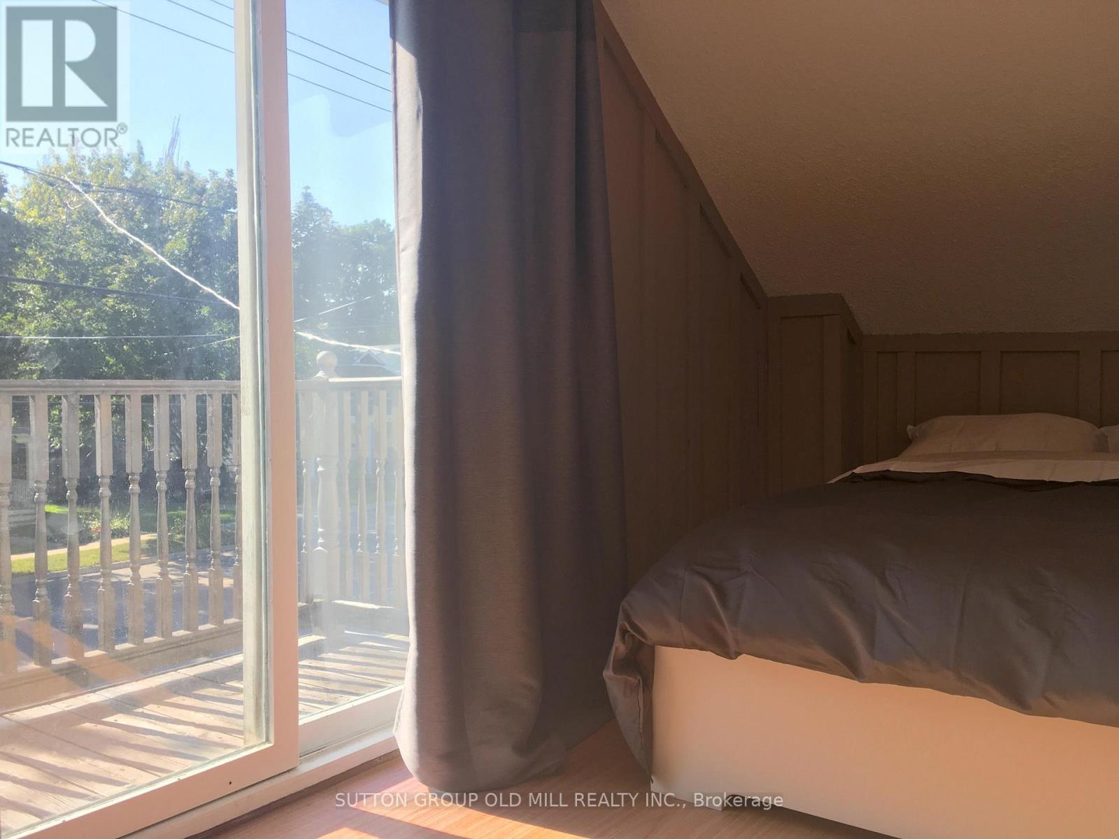 124 Bruce Street S, Blue Mountains, Ontario  N0H 2P0 - Photo 11 - X12395050