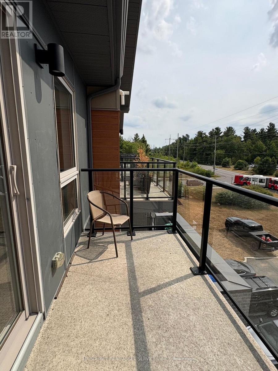 214 Terravita Private, Ottawa, Ontario  K1V 2R9 - Photo 11 - X12395134