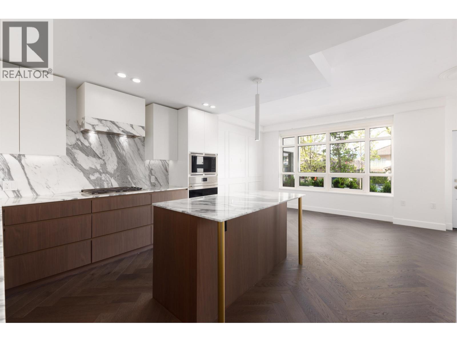 101 3668 W 10th Avenue, Vancouver, British Columbia  V6R 0G4 - Photo 2 - R3044466