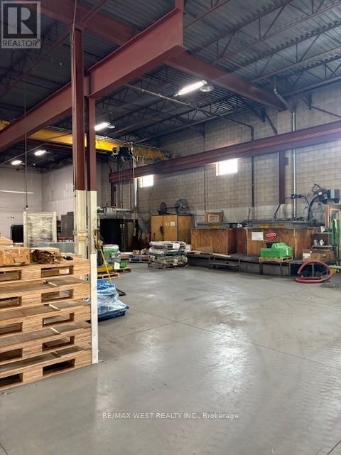 10 Devon Road, Brampton, Ontario  L6T 5B5 - Photo 5 - W12393942