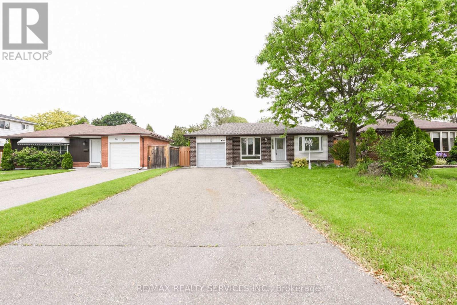 Property at 24 EARLTON COURT image 1