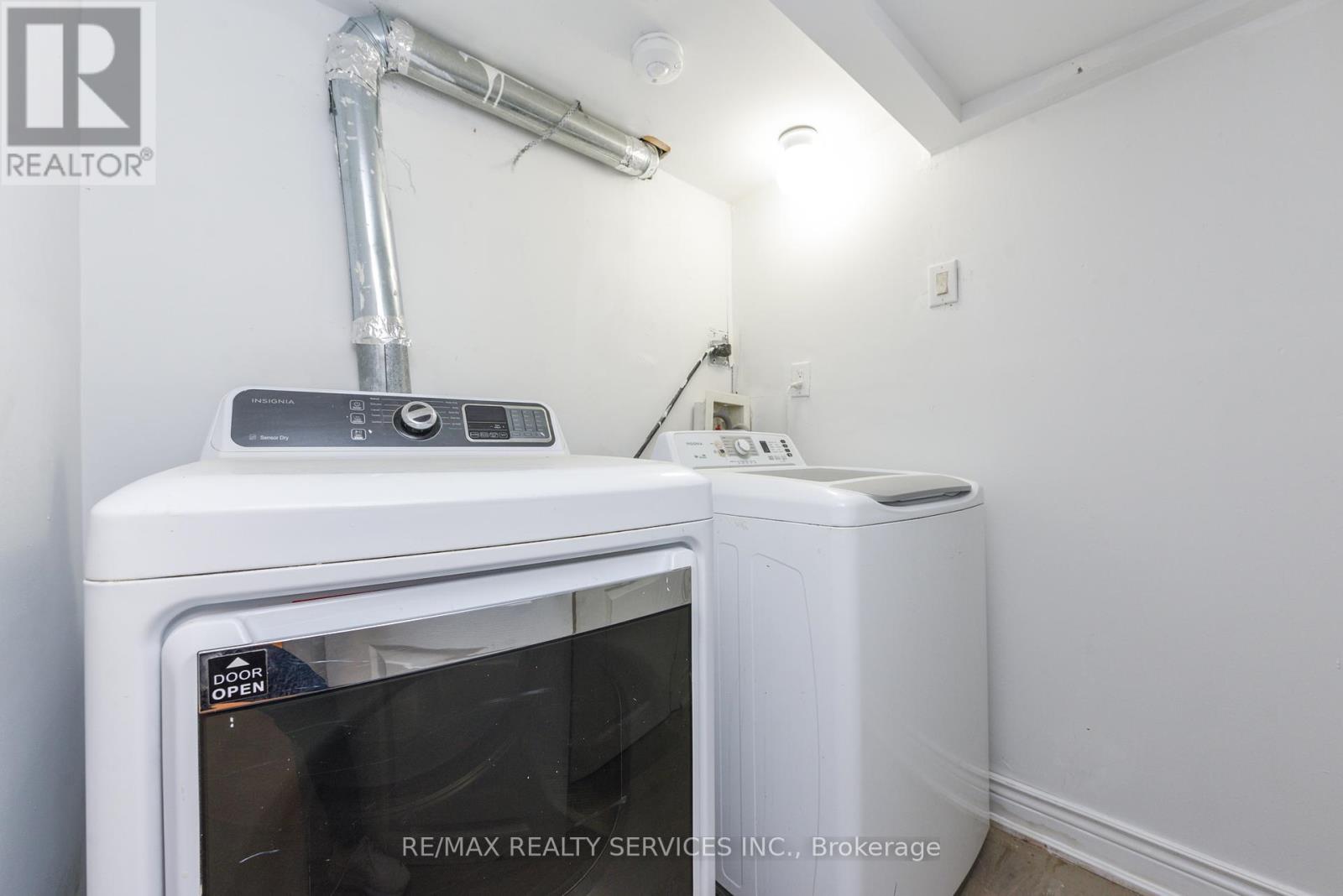 24 Earlton Court, Brampton, Ontario  L6T 2B8 - Photo 29 - W12201456