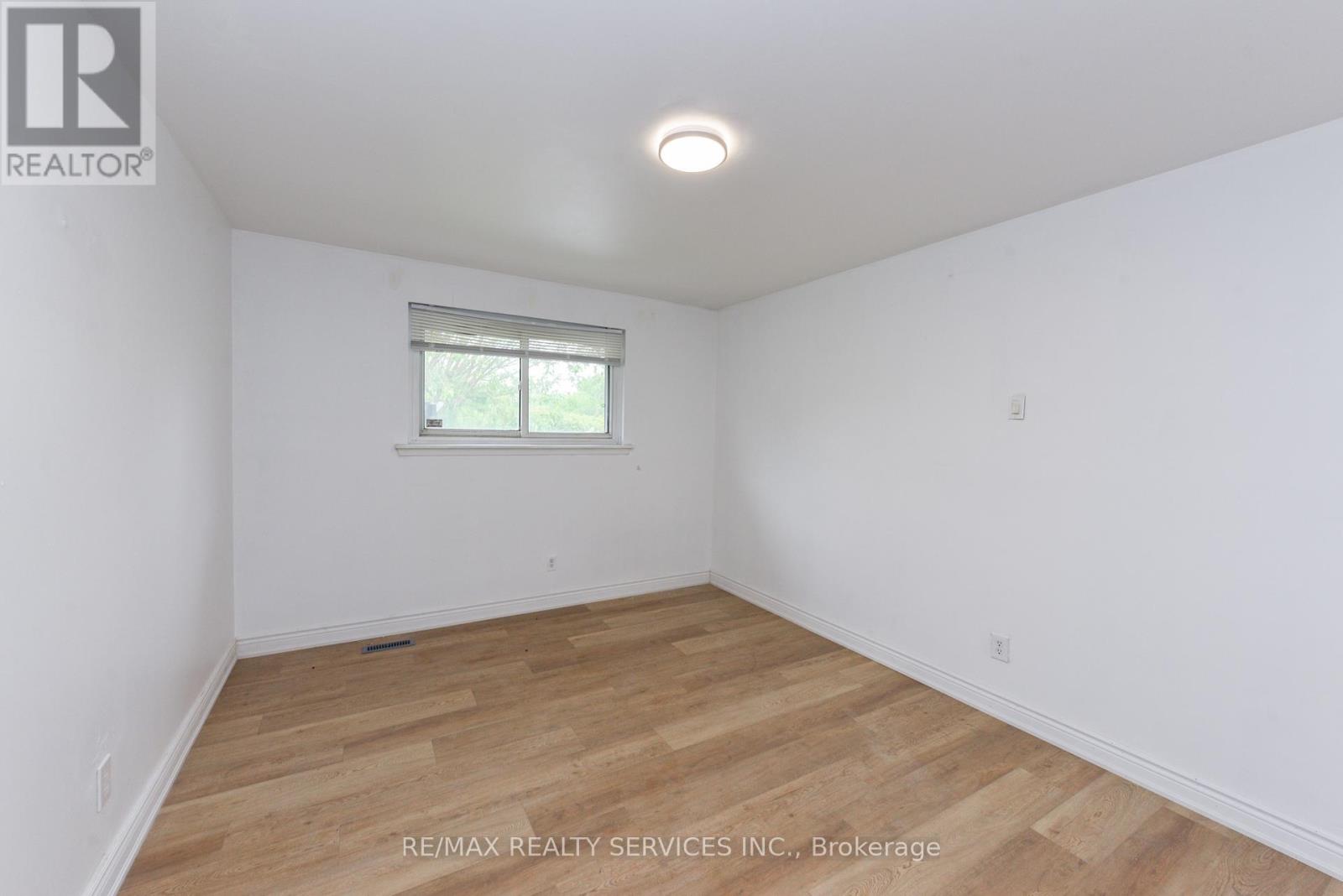 24 Earlton Court, Brampton, Ontario  L6T 2B8 - Photo 19 - W12201456