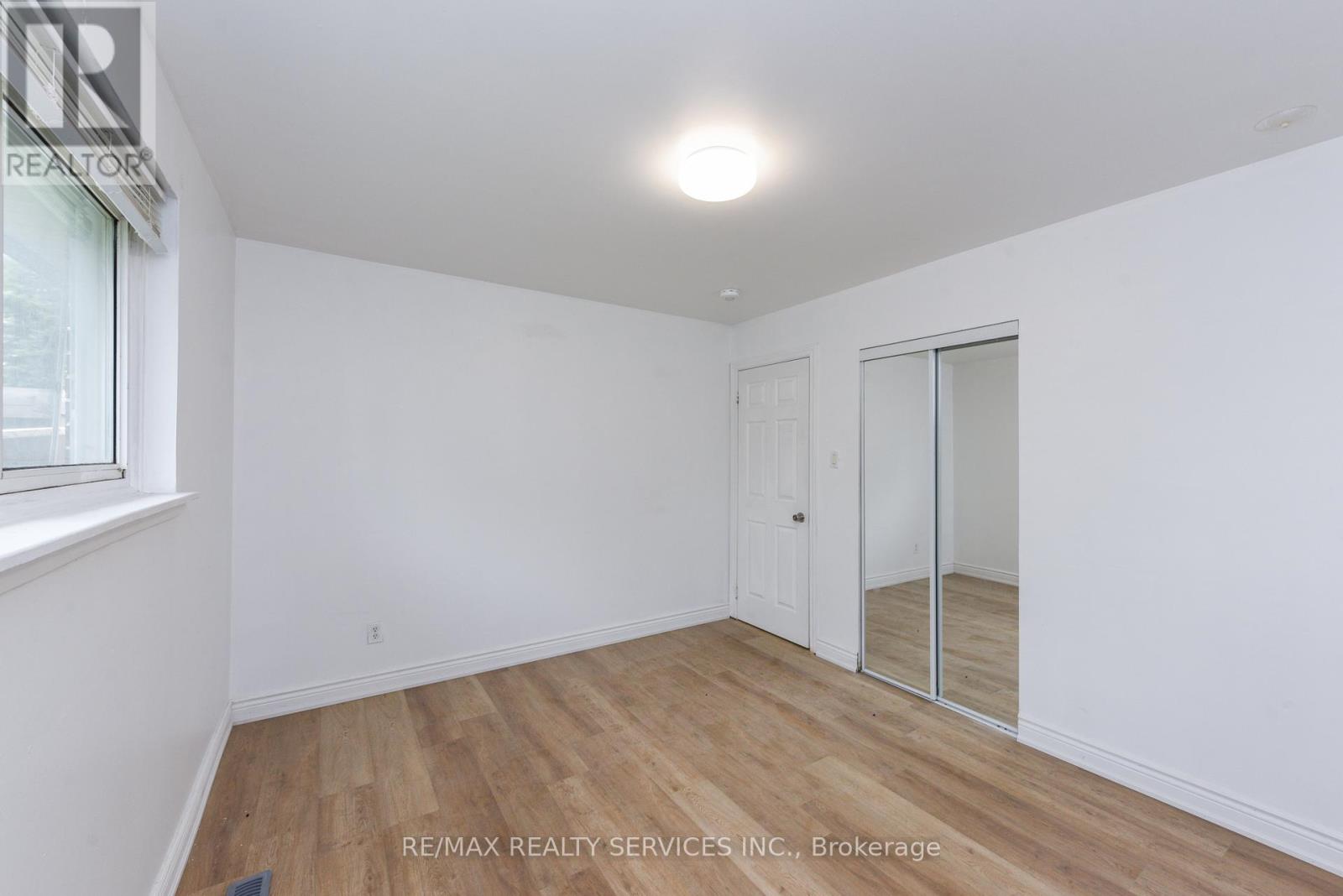 24 Earlton Court, Brampton, Ontario  L6T 2B8 - Photo 22 - W12201456