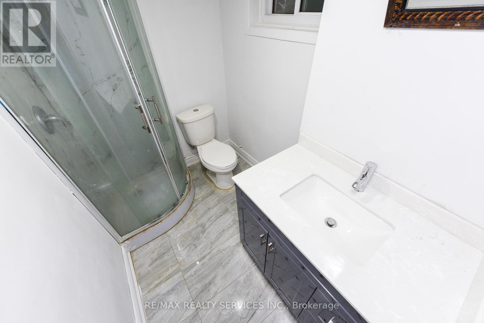 24 Earlton Court, Brampton, Ontario  L6T 2B8 - Photo 39 - W12201456