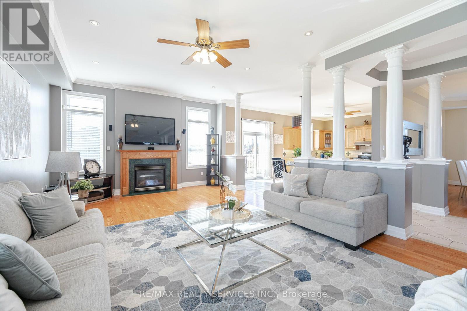 5 Farina Drive, Brampton, Ontario  L6P 0E3 - Photo 11 - W12232579