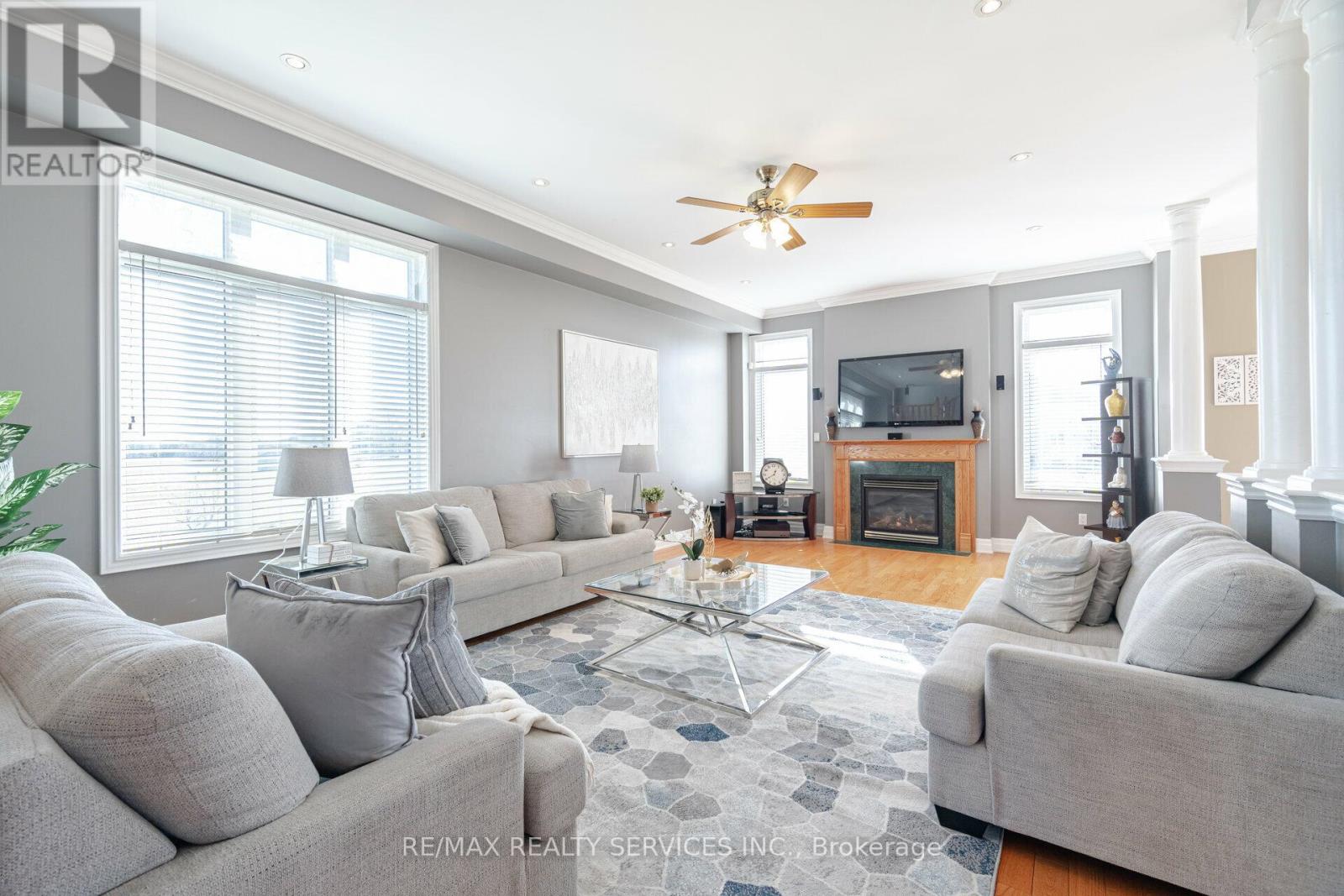 5 Farina Drive, Brampton, Ontario  L6P 0E3 - Photo 6 - W12232579