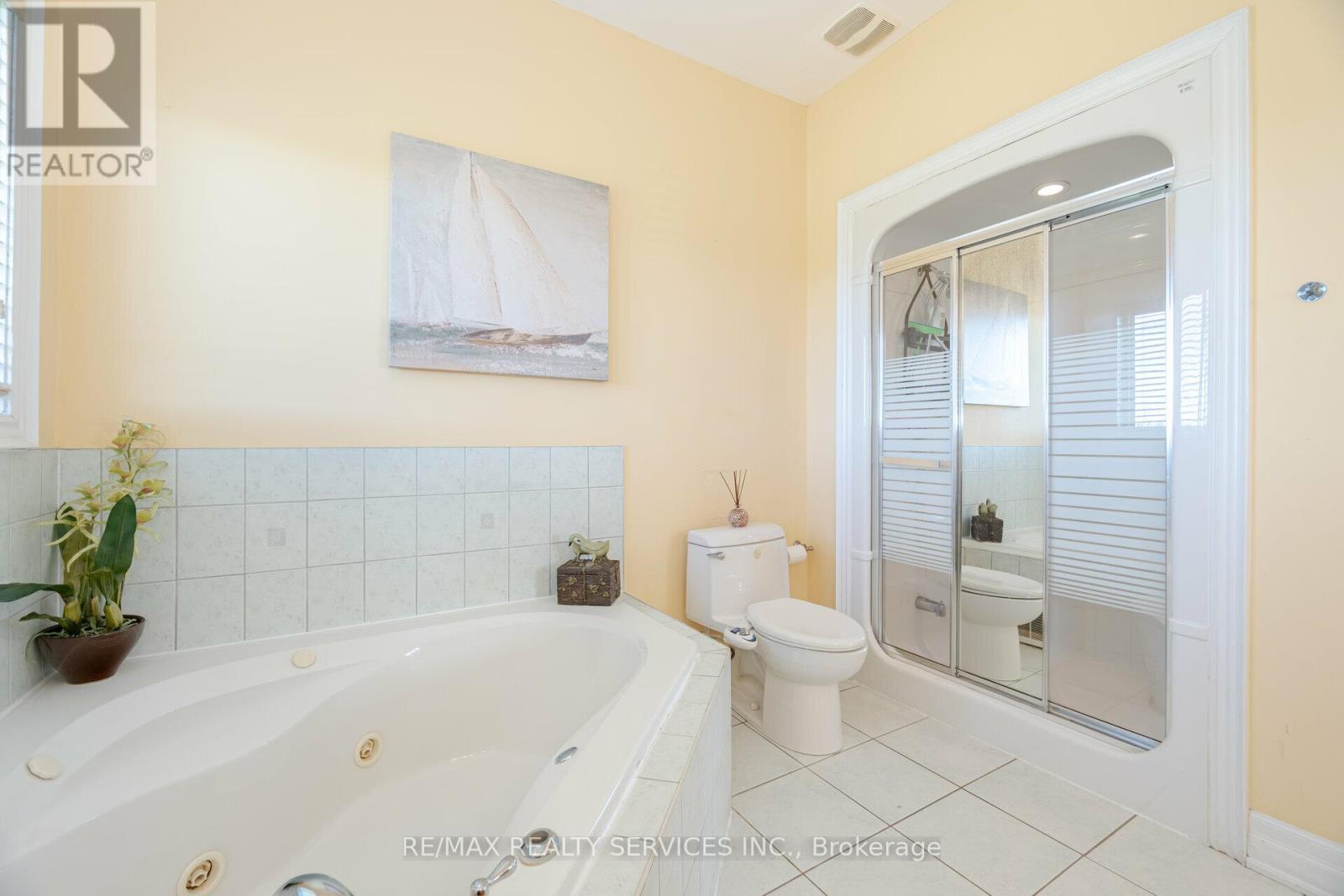 5 Farina Drive, Brampton, Ontario  L6P 0E3 - Photo 29 - W12232579