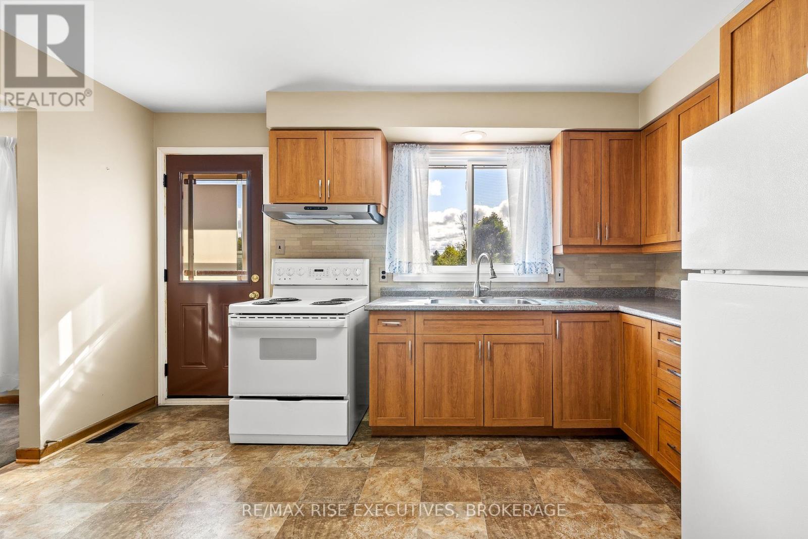 2212 Battersea Road, Kingston, Ontario  K0H 1S0 - Photo 10 - X12395359