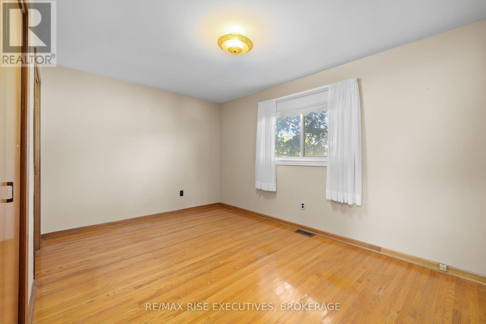 2212 Battersea Road, Kingston, Ontario  K0H 1S0 - Photo 15 - X12395359