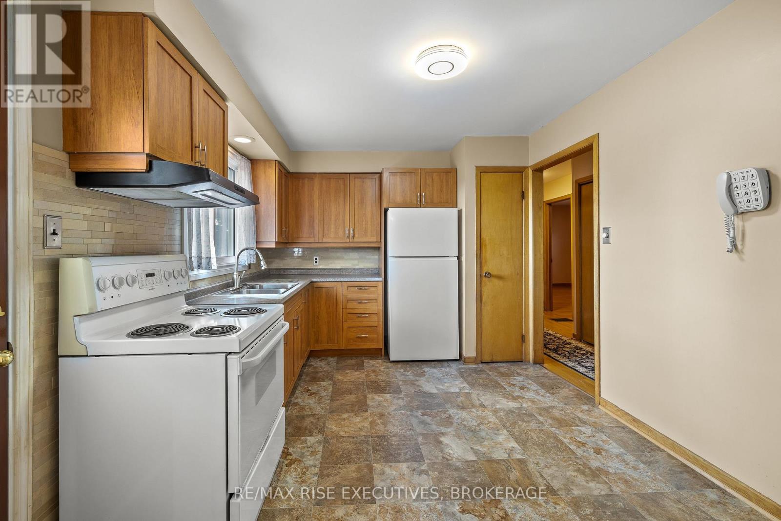 2212 Battersea Road, Kingston, Ontario  K0H 1S0 - Photo 8 - X12395359
