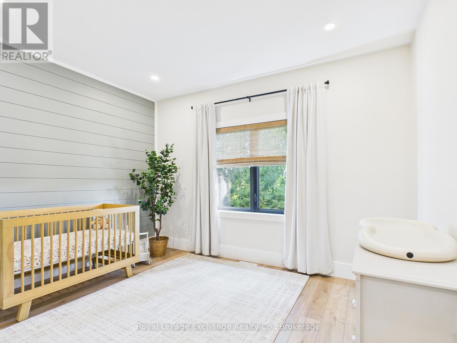 872 16th Street, Hanover, Ontario  N4N 0B7 - Photo 31 - X12394389